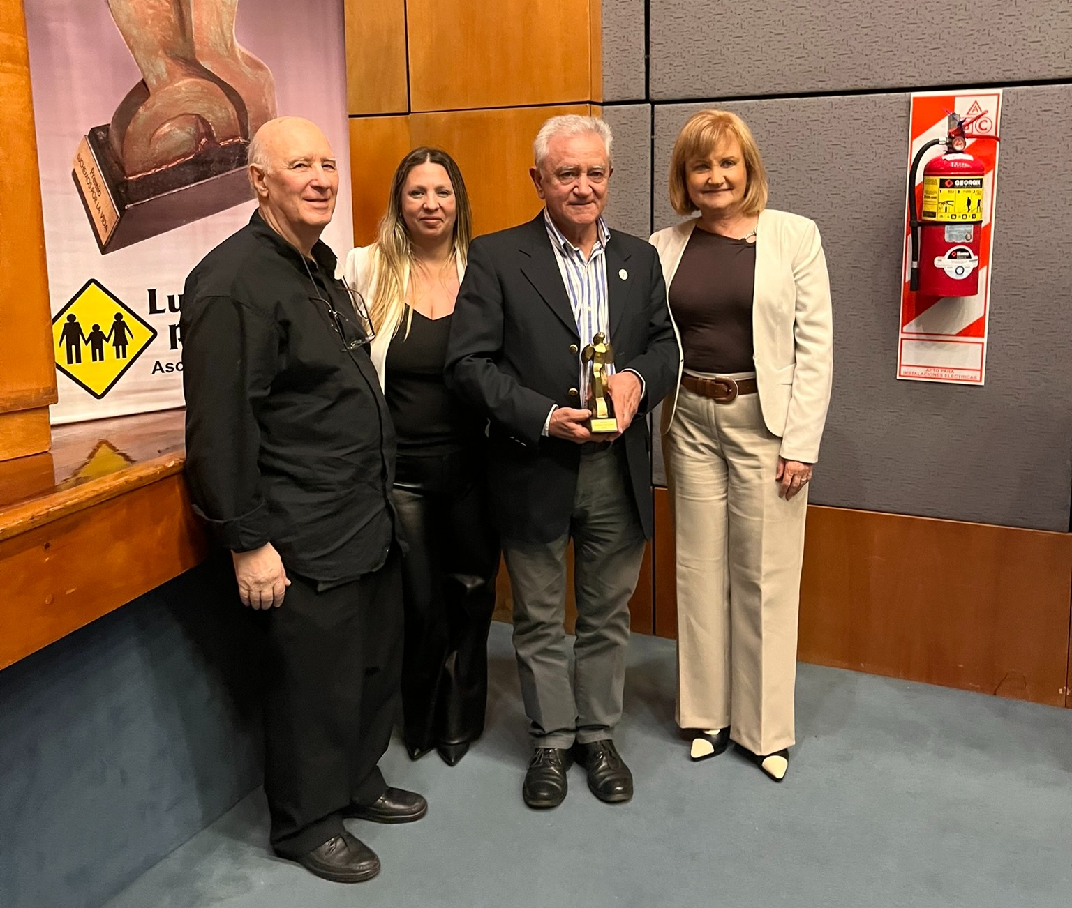 Fundación fue reconocida en los premios Luchemos por la Vida