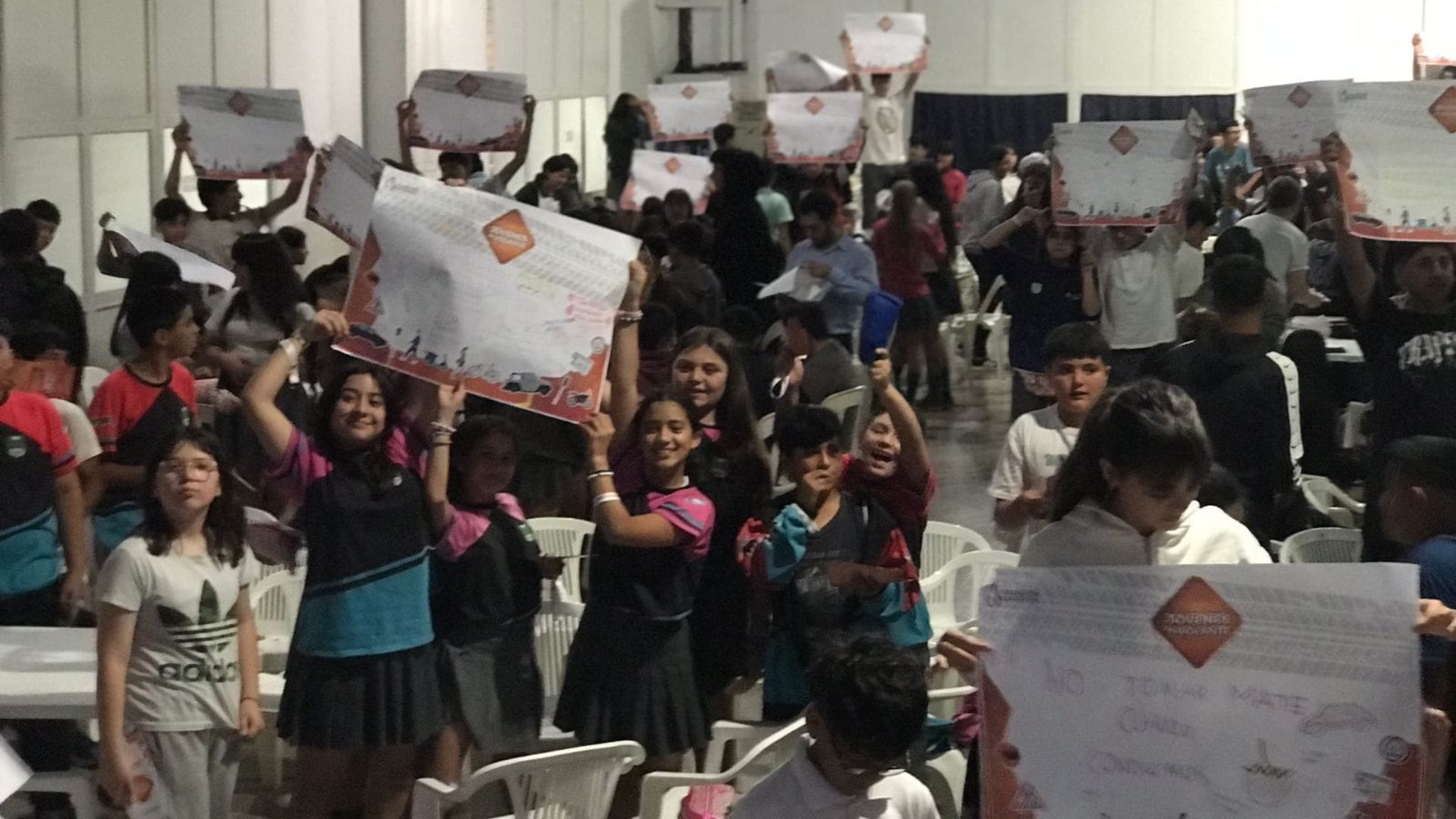 Jóvenes al Volante: Bomberos Voluntarios llevaron la campaña adelante en San Luis